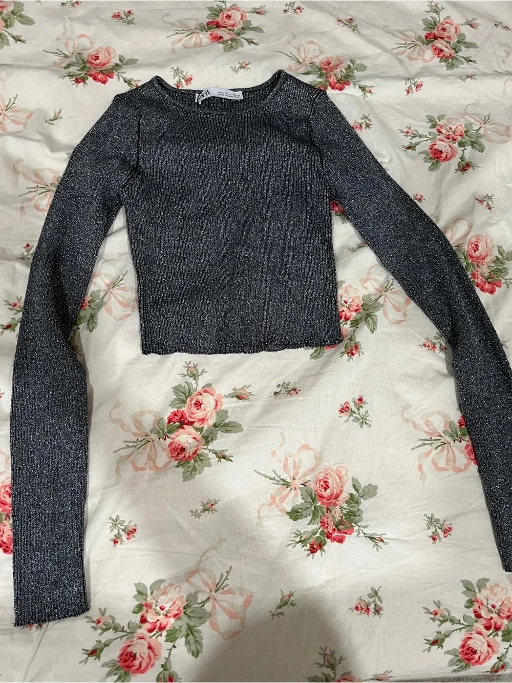 Zara Ribbed Metallic Long-Sleeve Crop Top - Gray size small